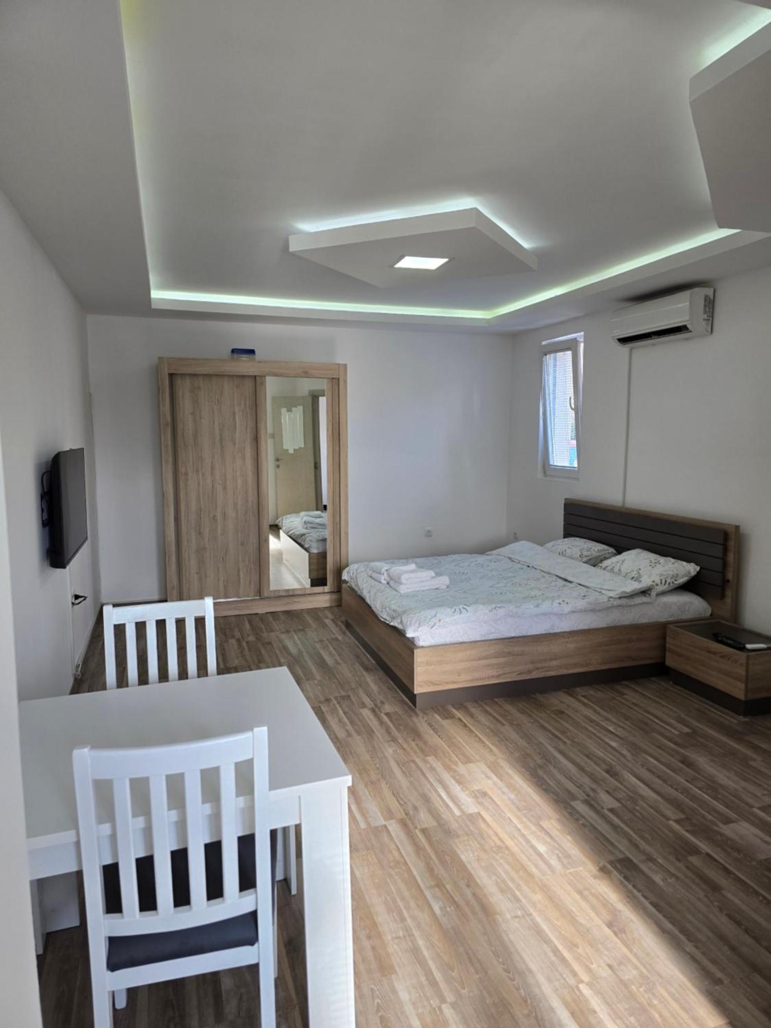 Apartman Tolosi Podgorica Exterior photo